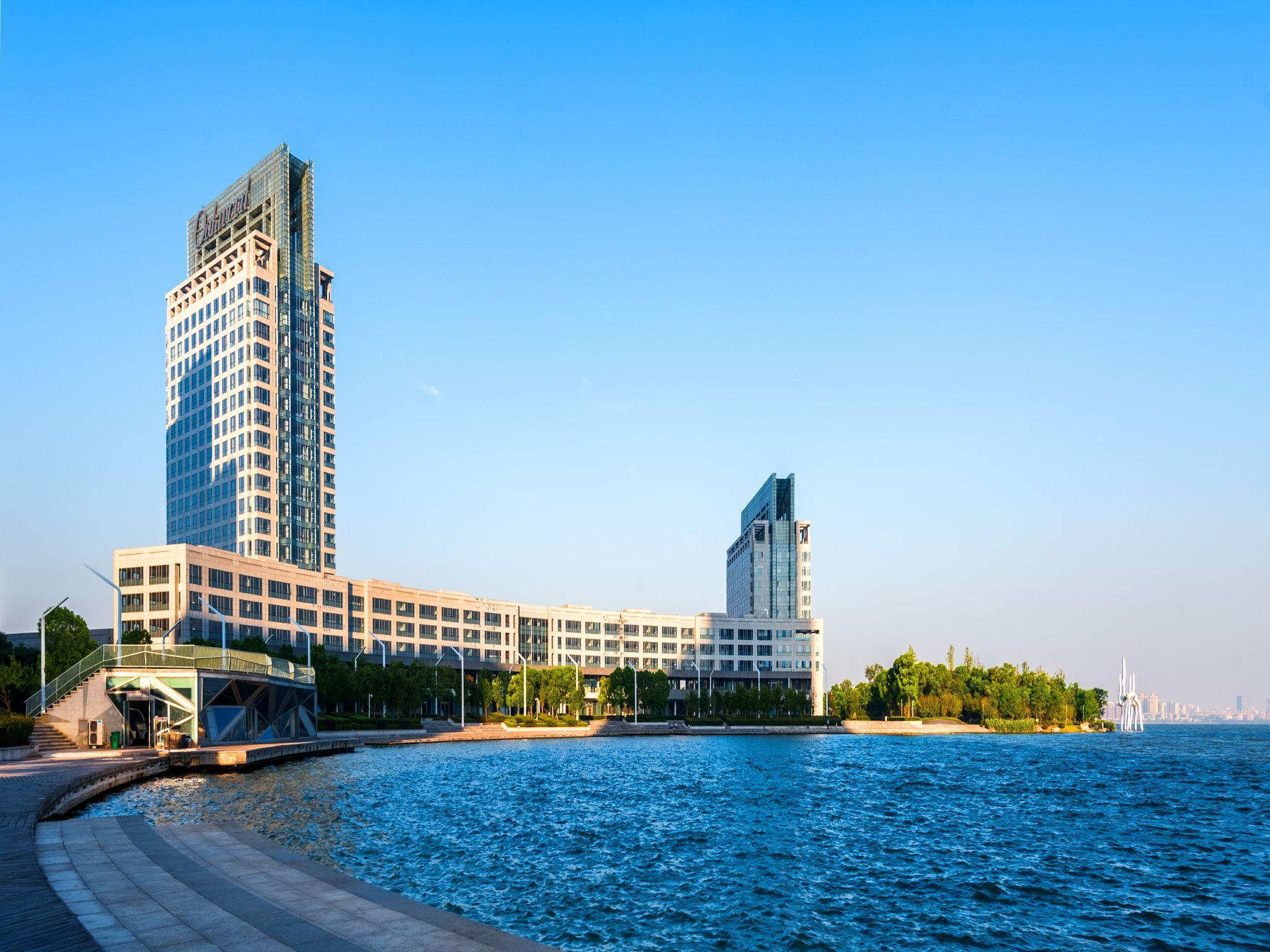 Oakwood Hotel & Residence Suzhou Сучжоу Экстерьер фото