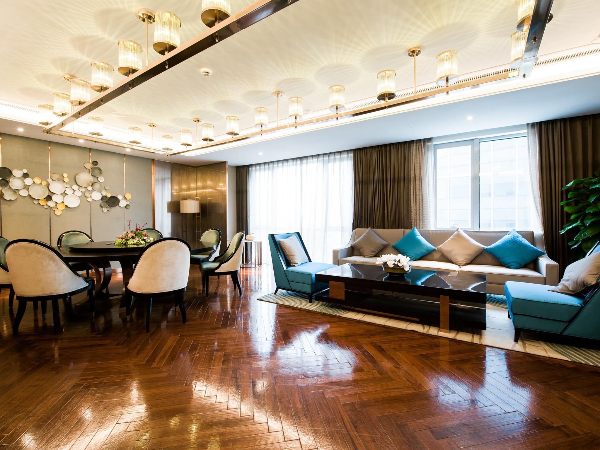 Oakwood Hotel & Residence Suzhou Сучжоу Экстерьер фото